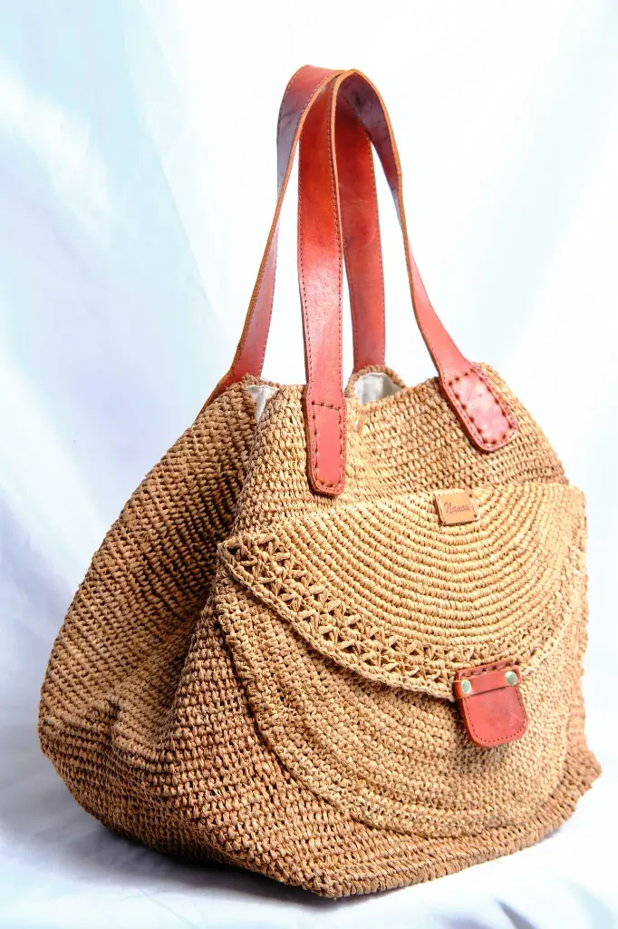 0002_Nanouy (3).webp